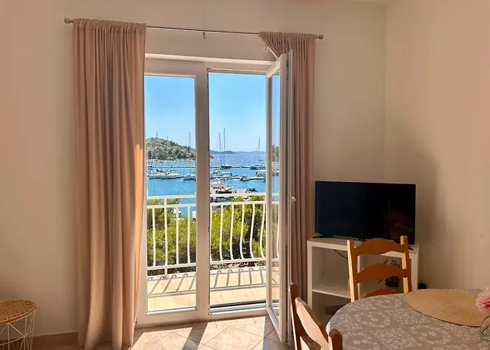 Apartments Mustel Drage - Adults Only