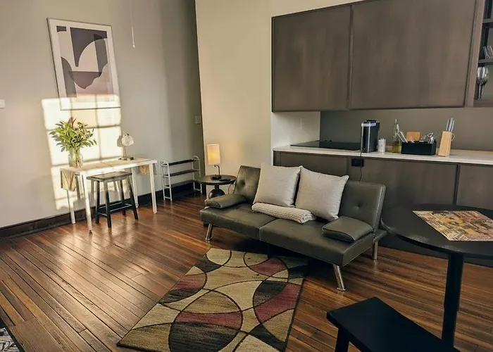 Modern Downtown Loft Walk To Convention Center