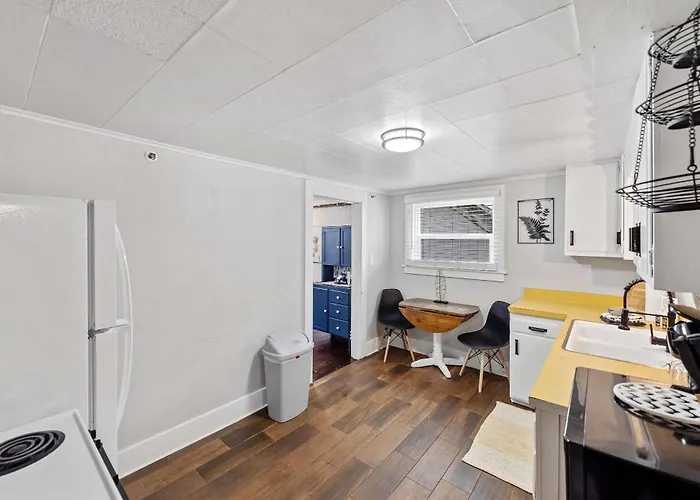 #Stayinmydistrict Heritage House Pet Friendly Apartment