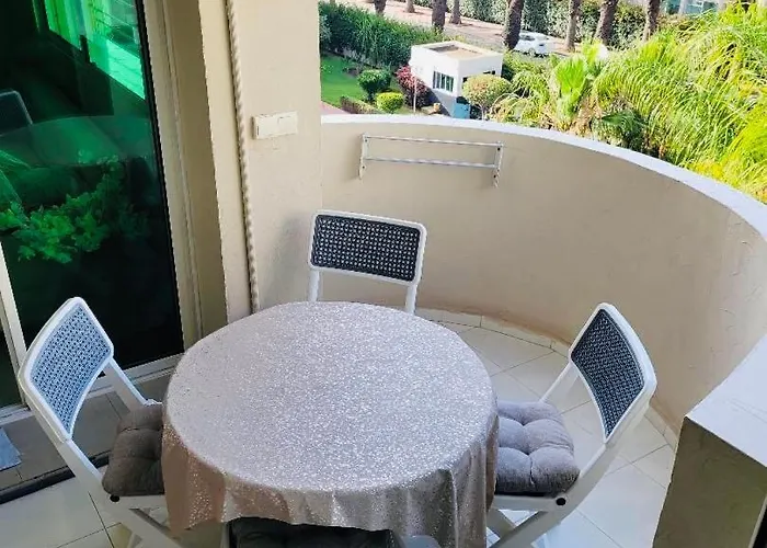 The Hidden Oasis, Steps From The Beach And Pool