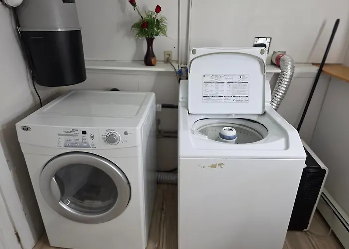 Garden City-Private 1Br Full Apt
