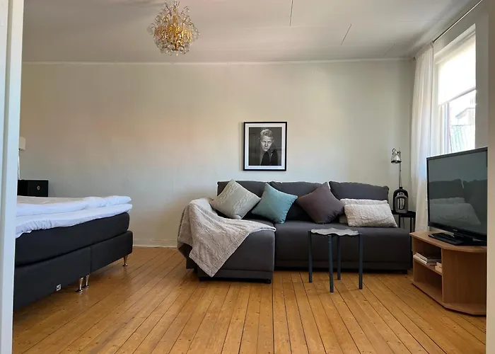 One Room Apartment The Square