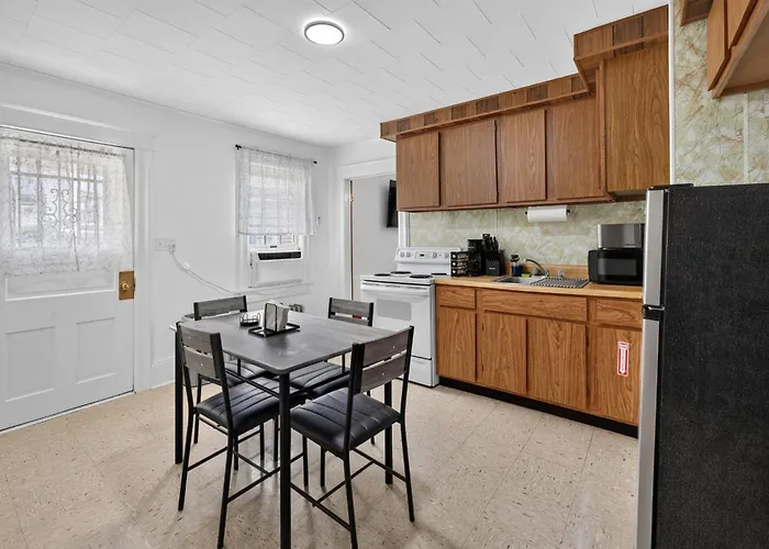 Charming 2-Bedroom, 1-Bath Getaway