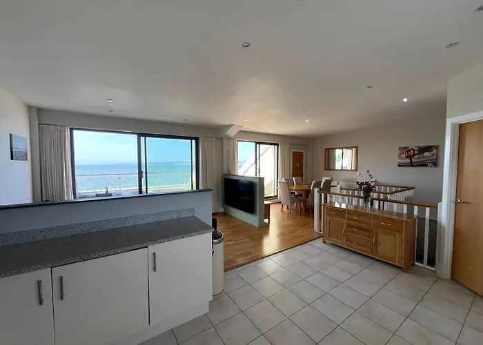 3 Bed Apt Westward Ho! "High Tide"