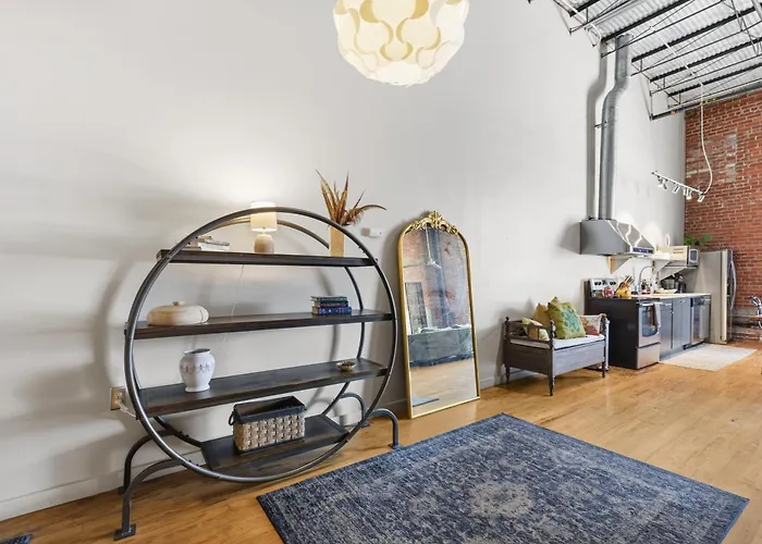 Industrial Modern Loft In Downtown Lafayette
