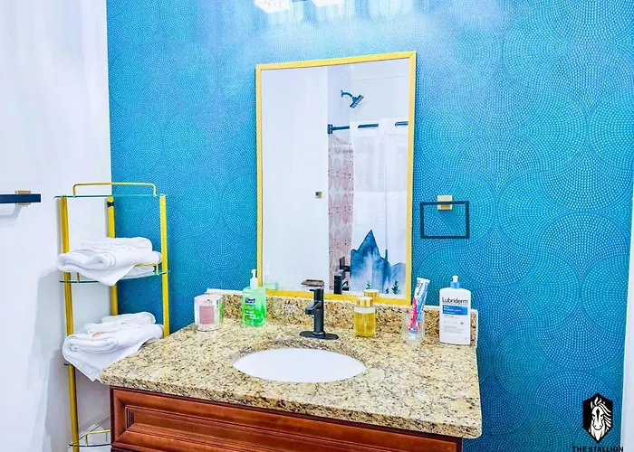 Modern Spacious 2Bd Loft In Downtown Memphis With Free Parking