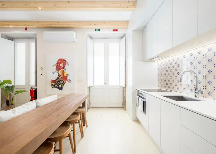 Fátima's Place - Cozy Loft in Old Town Viana