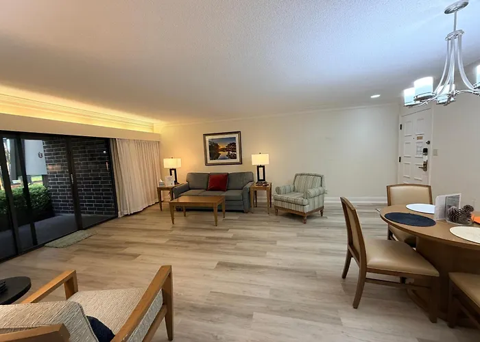 Luxury 1Br Condo Near Palm Harbor Beach - Sleeps 4, Gated Community