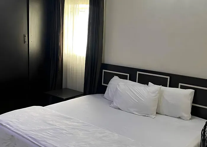 House 26 Apartment And Suites