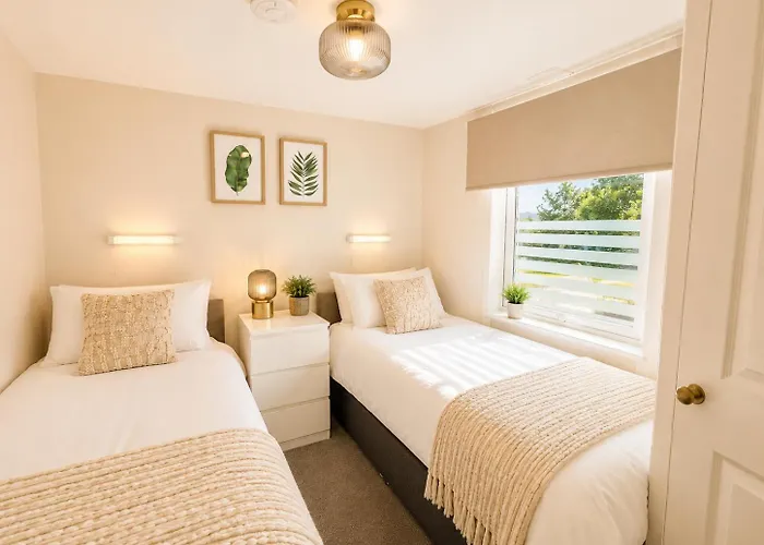 Beach Cottage 6 - Bright & Modern By The Sea