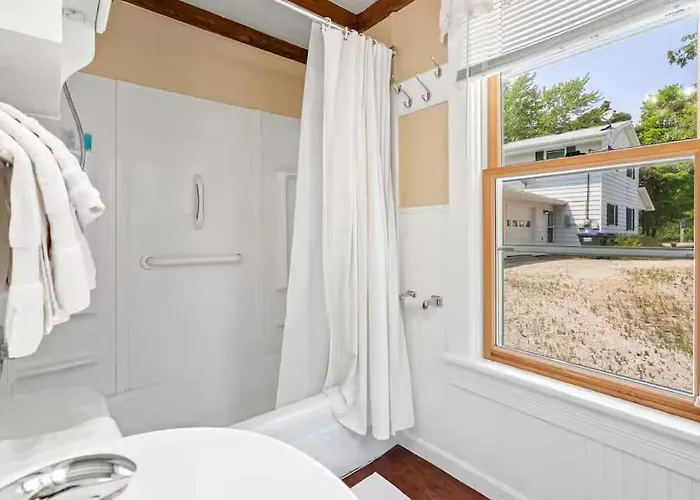 Tuckaway Cottage By Simple Life Rentals