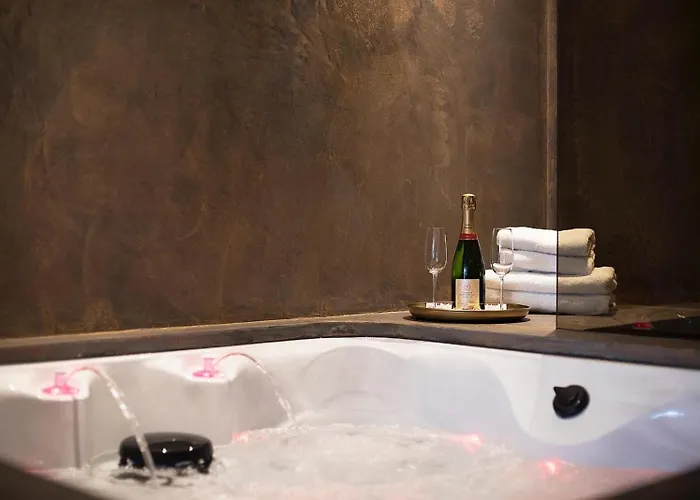 Suite-Elegance privé sauna&jacuzzi