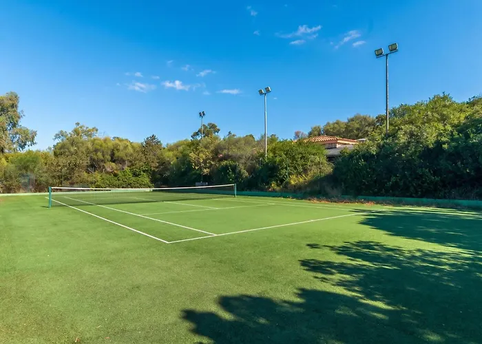 Le Dalie With Shared Pool - Happy Rentals