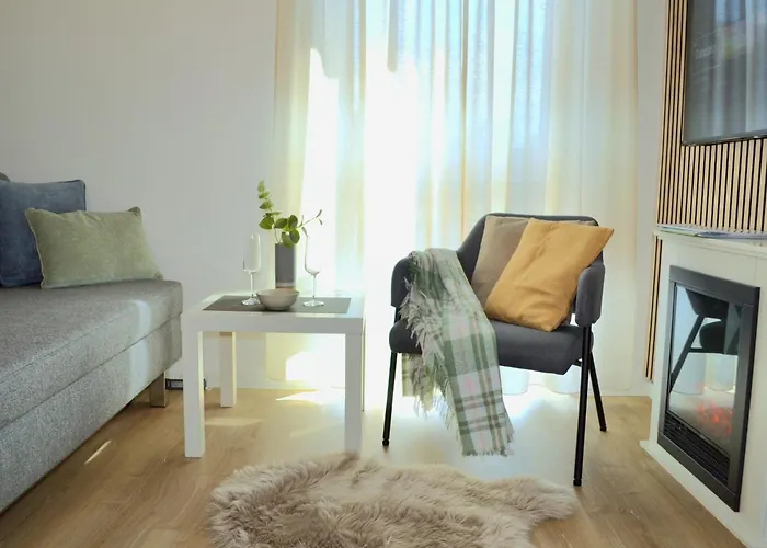 Komfortplus - Hotelkomfort - Privater Eingang - Sonnenbalkon - Kostenloser Parkplatz