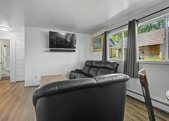 410 E45Th 2 Bedroom Apartment