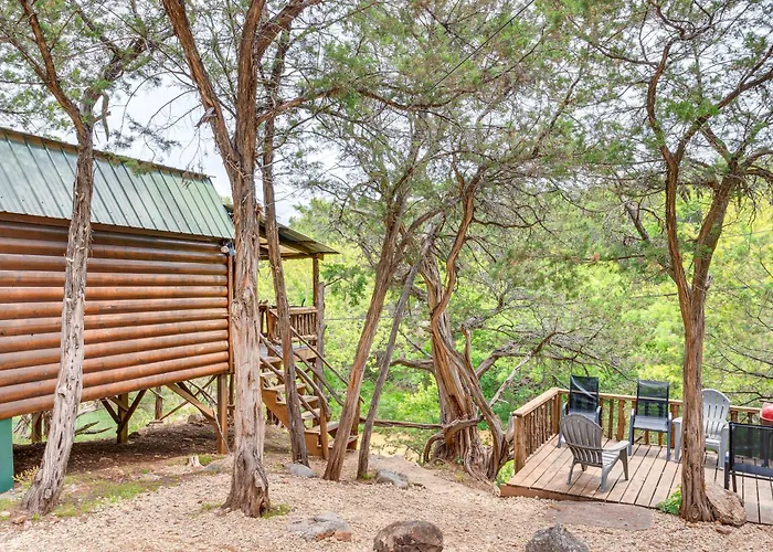 'Cedar Falls Cabin 3' Next To Turner Falls Park
