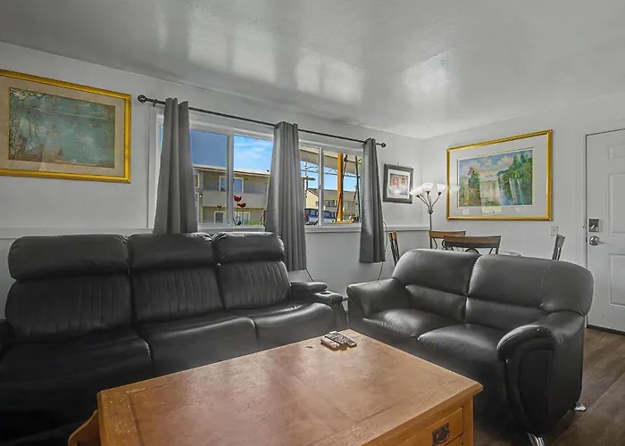 410 E45Th 2 Bedroom Apartment