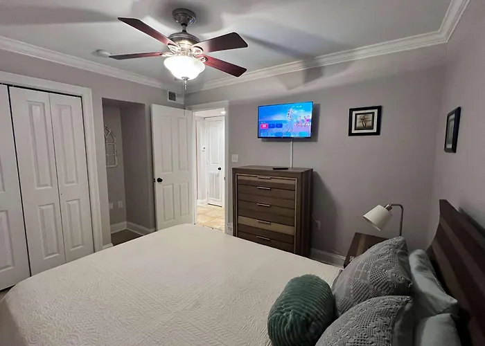 Gated - 5 Min To Stadium - Wd - Bedroom Tv - Pool