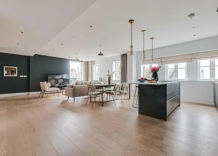 Westminster Apartments By D'Montrio