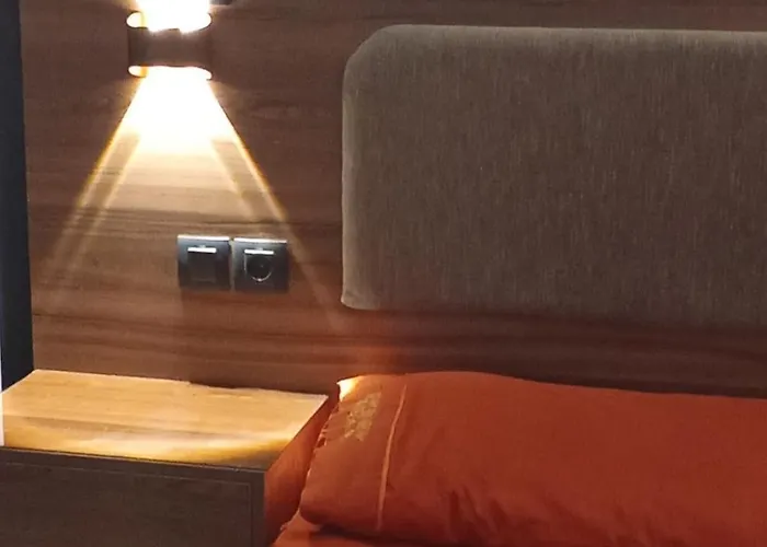 Cozy Two Bedroom Apartment