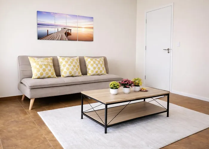 Modern Cozy Home Near The Farm At San Benito