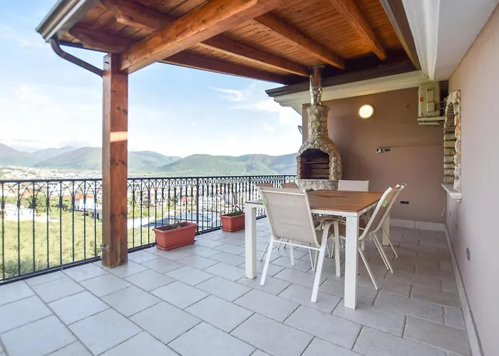 3 Bedroom Amazing Apartment In Avella