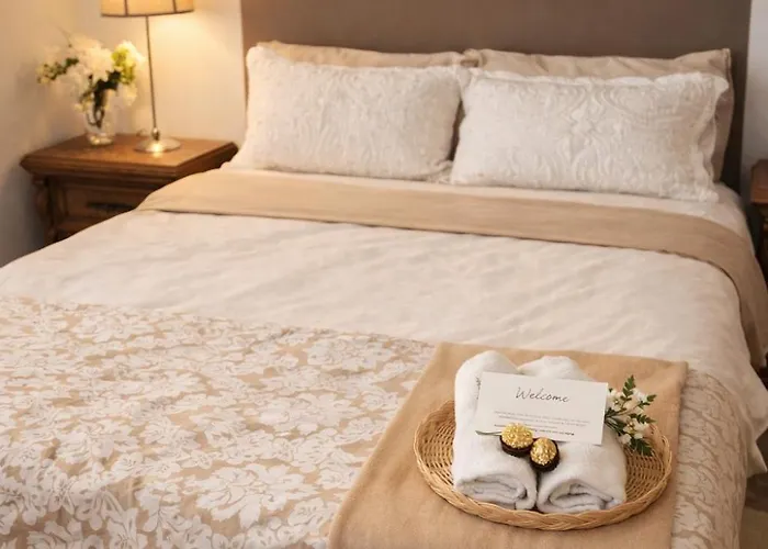 Private 2Br Suite With Parking Toronto