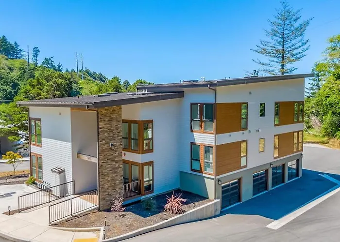 Dog-Friendly Home Near The Ocean With Fireplaces Grill Balcony & Deck