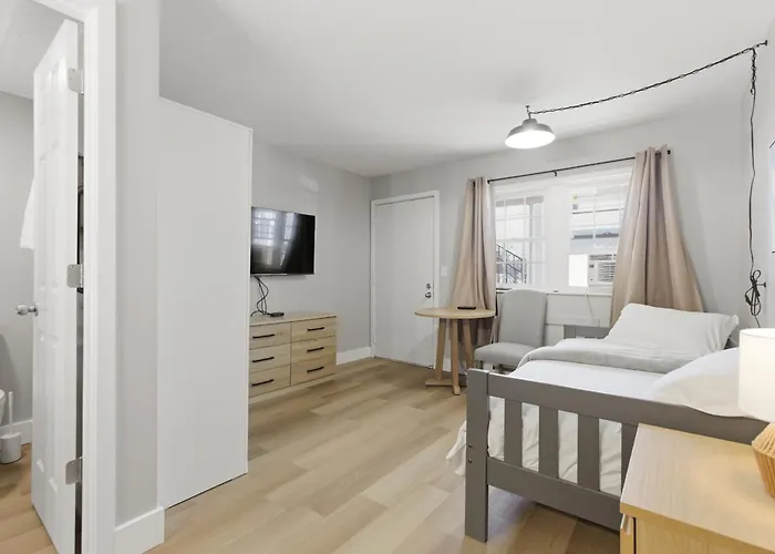 Workforce Suites - Frankfort