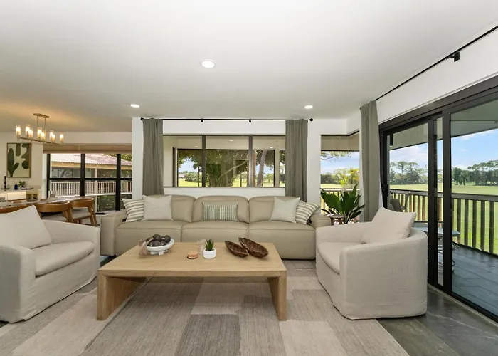 Redesigned Lux Condo At Pga National Golf & Pool