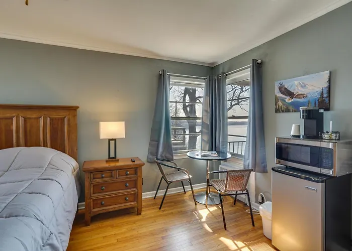 Unit 1: Pool Days & Lake Views On Bagnell Strip