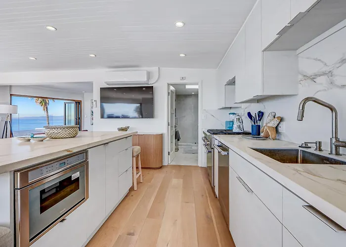 Casabella Manhattan Beach Penthouse