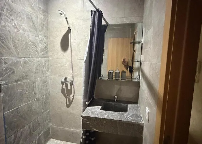 Residence Avec Piscine Wifi Et Parking Gratuit