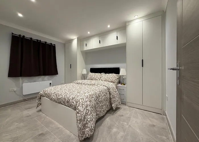 Stylish 1Br Apartment In Wembley