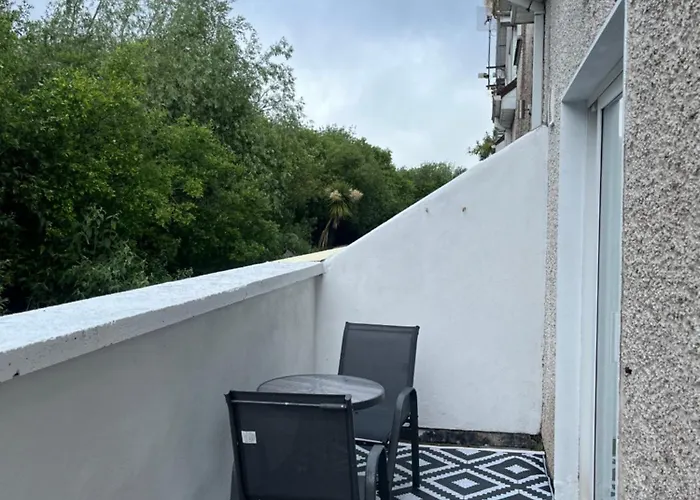 Large 3 Bed Duplex Apartment - Rhebogue Limerick