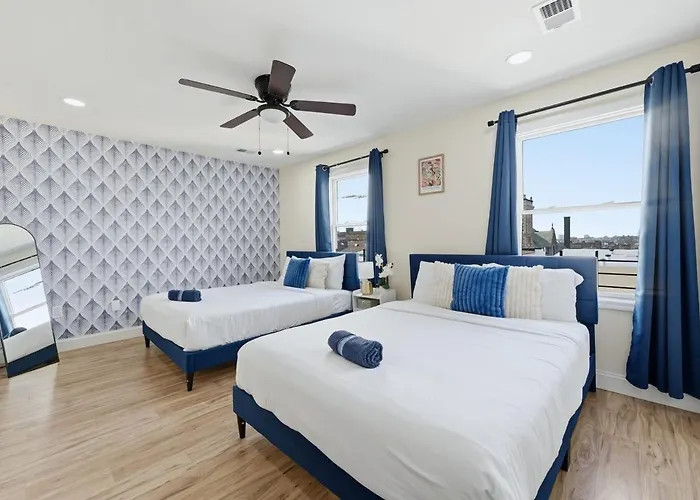 4Br 2Bath Parking 13 Guests