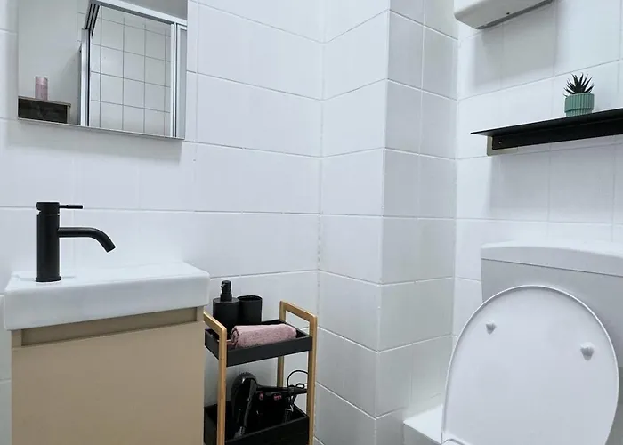2 Zimmer Wohnung Nahe Phantasialand Mit Parkplatz