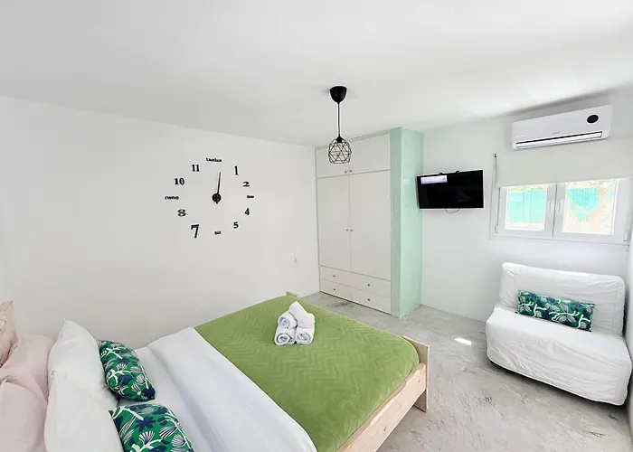 Almond Deluxe Suite