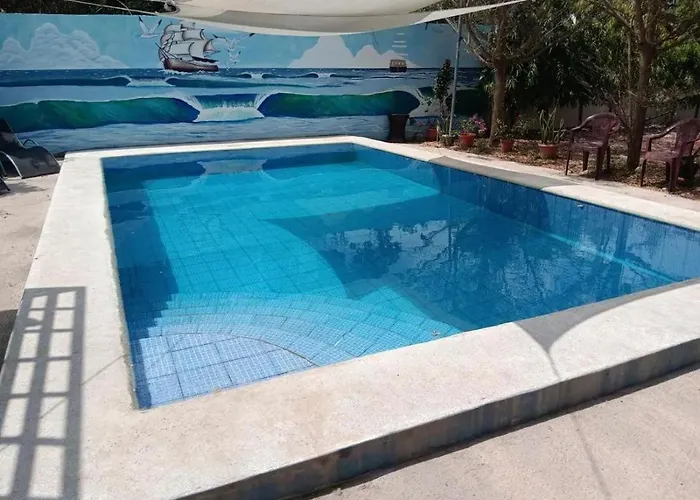 Cozy Loft Just 5 Minutes From El Tunco Ac , Wi-Fi,