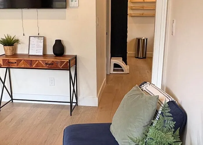 The Walnut On Victoria Park - 2 Bed 1 Bath