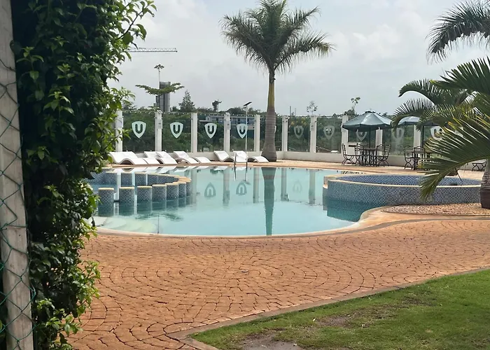 Gl Luxe Suites