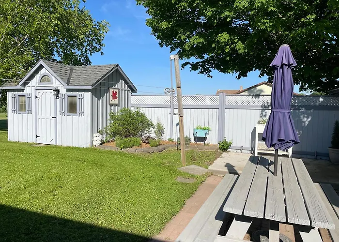 Apartment In Prince Edward County - 'Suite Spot'