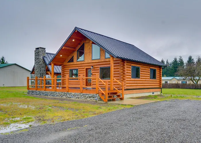 Pavilion W/ Hot Tub! 'Trybett Cabin 2' In Forks