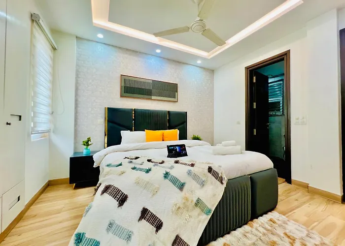 Olive Service Apartments - Greater Kailash