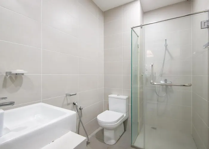 Straits Garden Suites By The Homestay Helper