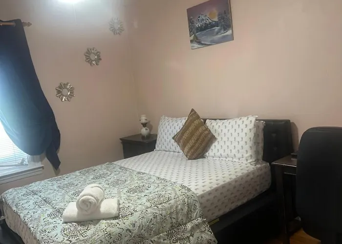 2Br-Free Parking, Near Gillette & Providence-I-95