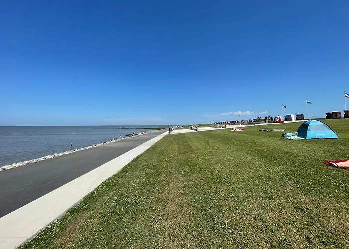Strandnahe Ferienwohnung Gegenueber Mutter-Vater-Kind-Klinik Friedrichskoog-Spitze