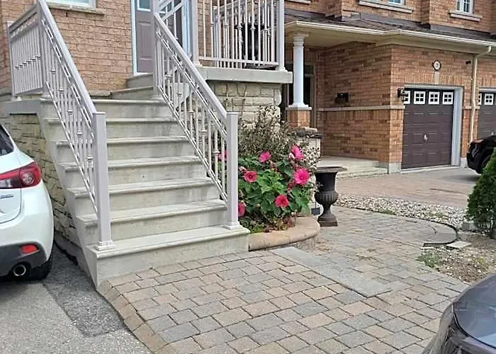 Top Floor Of House In S Vaughan All To Yourself