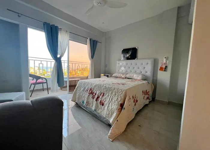 La Familia Aparta Hotel Con Habitaciones Bella Y Economica En Samana