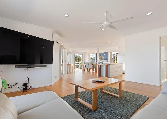 Baywatch Holiday Apartments